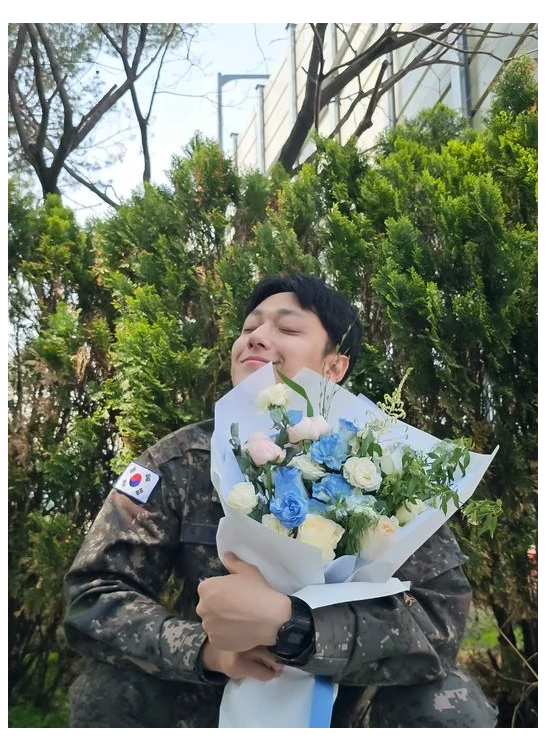 '임지연' <b>이도현</b>, <b>전역</b> 후 뜨거운 사랑 고백…"햇수로 3년... 