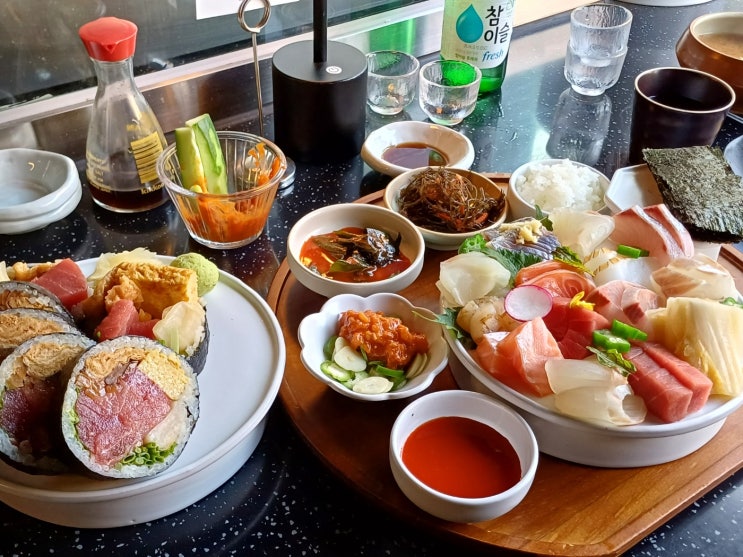 모듬회 진짜참치김밥 작품을 맛 볼 수 있는 사당 이자카야 방배동 한식주점분코 사당이수데이트이자카야 사당역맛집