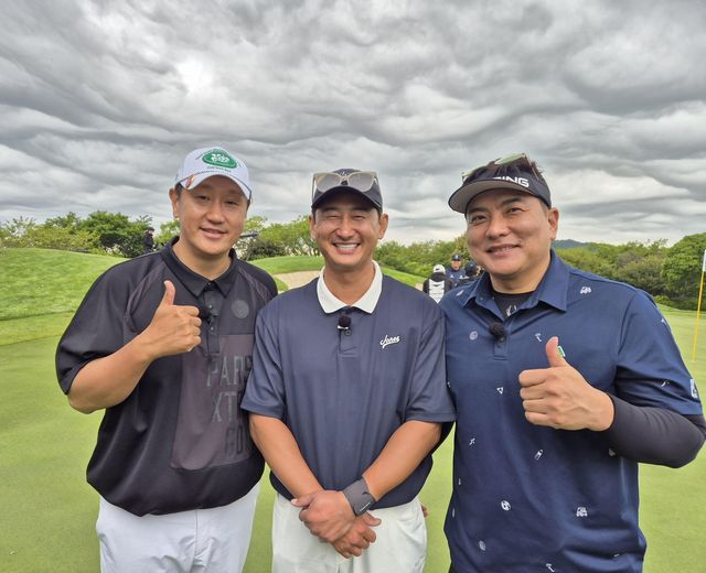  1∼3위팀 영구결번 김태균·박용택·이대호 '후배들 파이팅!'