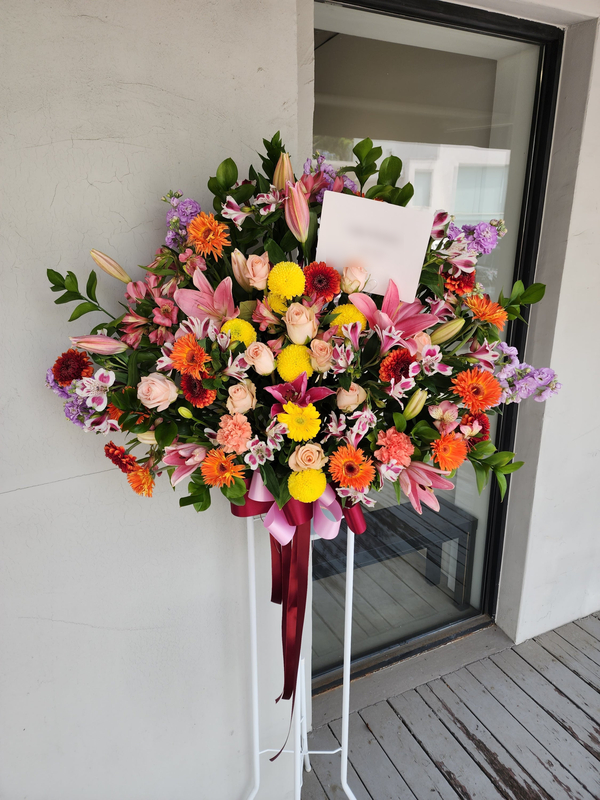  [오브제 화환, 전시회 화환] 리본보다 심플한 스타일! 삼청동 갤러리로 배송해드린 메세지카드형식의 오브제 화환