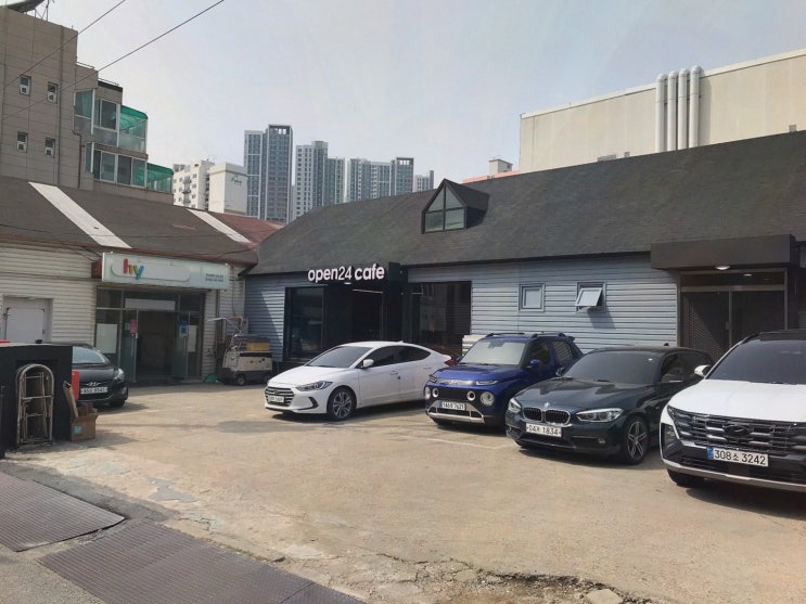  카페 더 블랙 구월, 여유로운 공간과 구월동24시카페