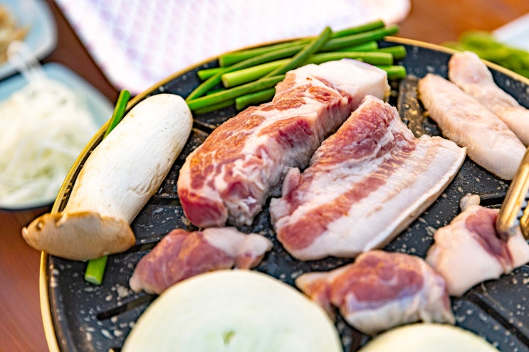  용담해안도로맛집 '선상바베큐', 바다 보면서 흑돼지와 말고기 즐기기!