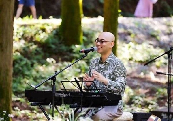 '尹 퇴진 촉구' <b>하림</b>, <b>블랙리스트</b> 의혹에 "동료들 걱정 돼"