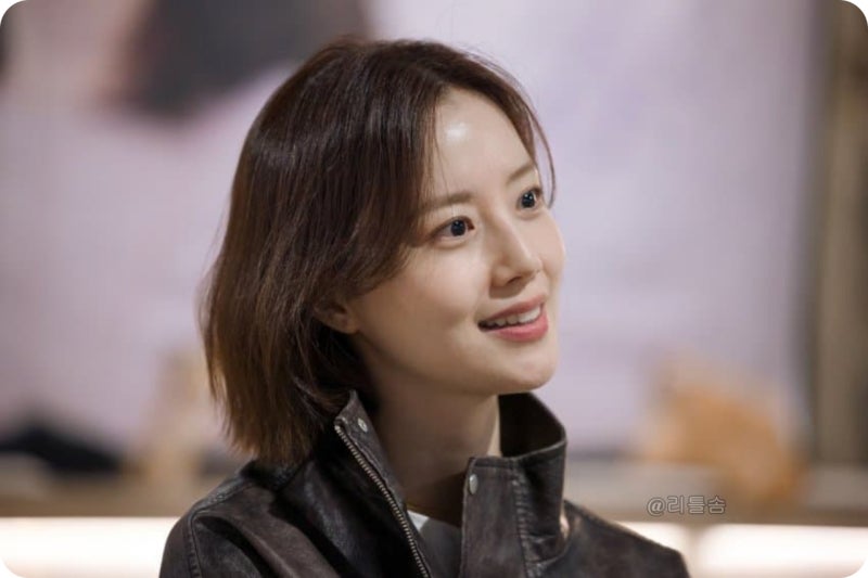 中長髮＋皮夾克＝文彩元傳奇美貌近況.jpg