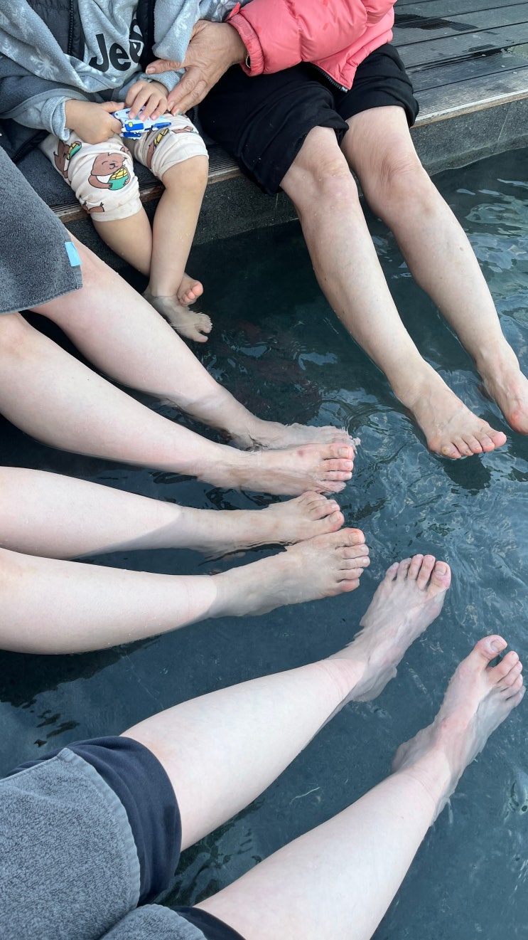  서울호텔 중 루프탑 족욕 가능한 곳? 워커힐 스카이야드만의 매력 (라이브러리 까지)