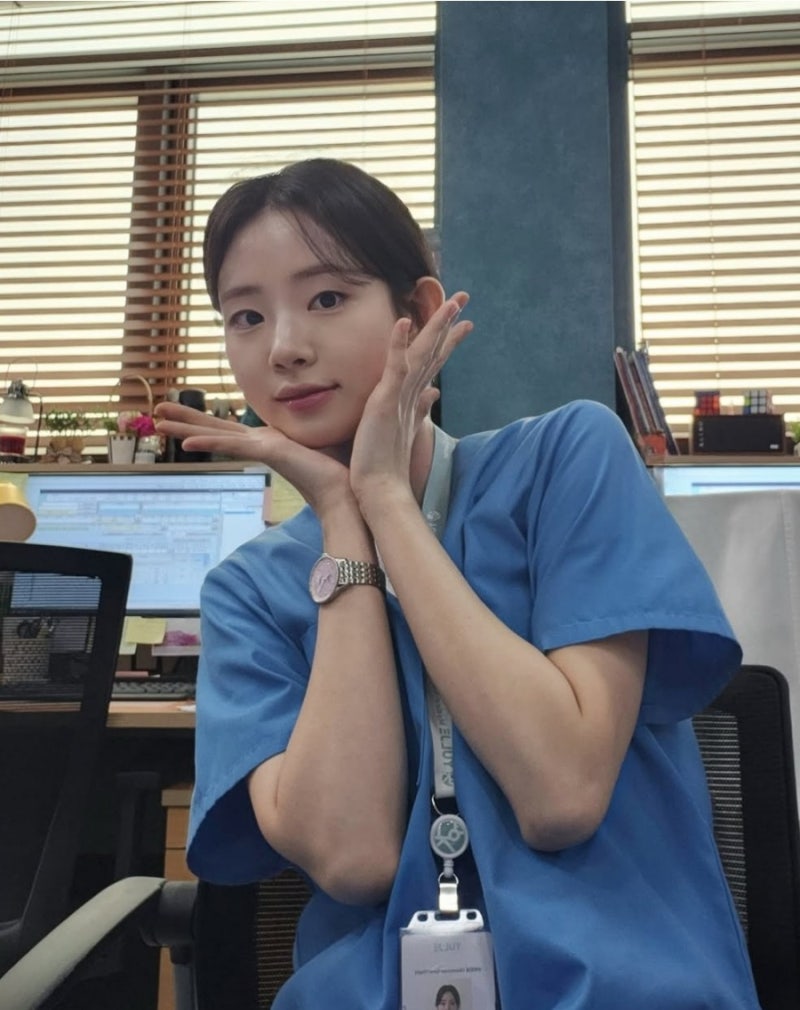신시아 나무위키&프로필|언젠가는 슬기로울 전공의생활 표남경 옷 (+가방, 목걸이, 폰케이스 ....