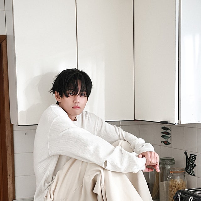 News image: V Hits 4.7 Billion Streams as Two More Songs Race to New Milestones