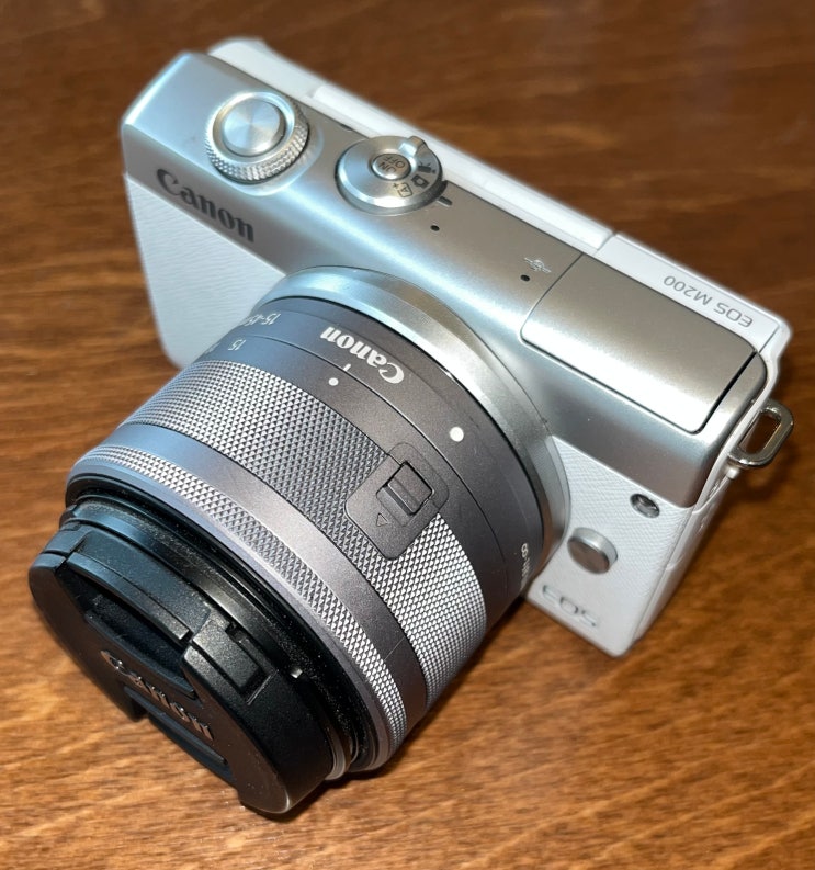  [CANON] 브이로그 입문용 카메라의 정석 "캐논" EOS M200  미러리스 카메라 추천 및 리뷰