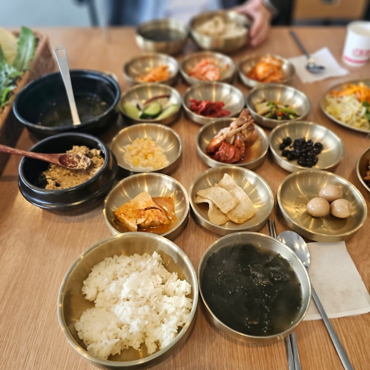  영종도 맛집 추천 1만원대 한정식 천년집 우렁쌈밥 한상차림