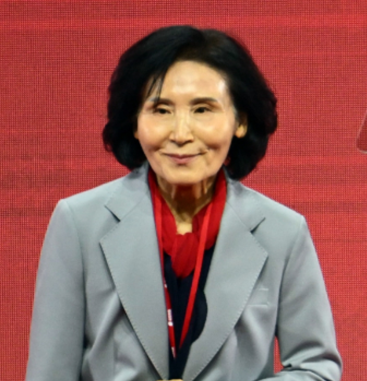이재명 후보 부인 김혜경과 김문수 후보 부인 설난영 비교 분석