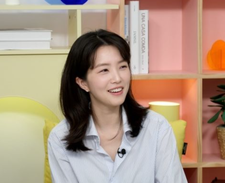 강지영 아나운서/프리/퇴사/배우자/가족/아버지