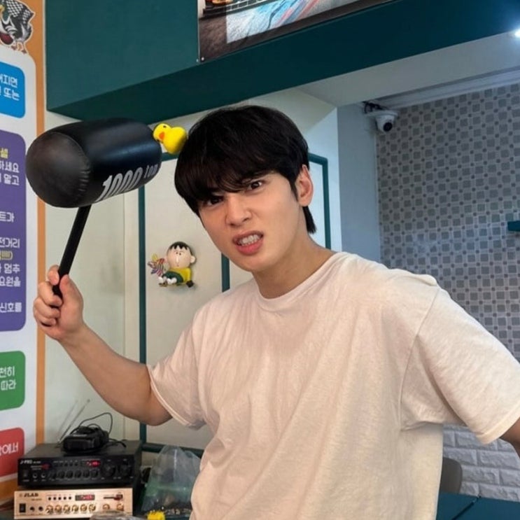  여름 남친룩, 차은우 반팔티 코디 브랜드