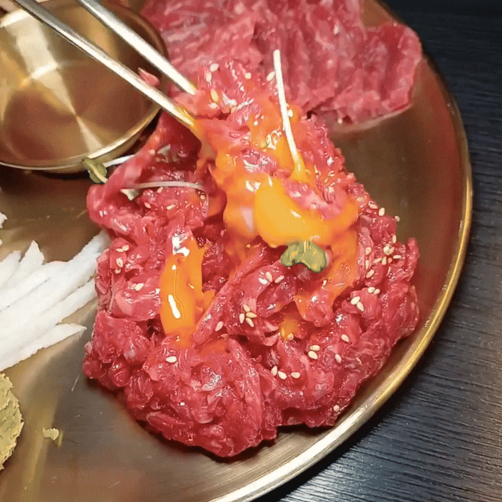  한암 육회 천안 성정동 뭉치기 맛집  육사시미 육회 덮밥