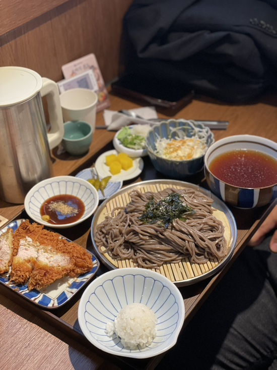  동묘역맛집 소바의온도 동묘점에서 만난 돈까스와 자루소바의 완벽한 조화