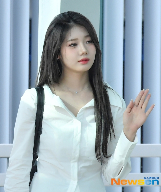 로라, 상큼하고 사랑스러운 분위기 [포토엔HD]
