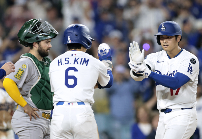 [MLB] LA다저스 <b>김혜성</b>, 3<b>안타</b> 5출루 <b>맹활약</b>, 애슬레틱스에... 