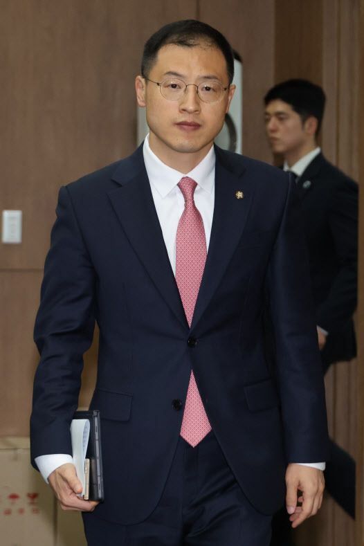  ‘보수 흡수하는 이재명’…김상욱, 李 공개지지 “가장 보수다운 후보”