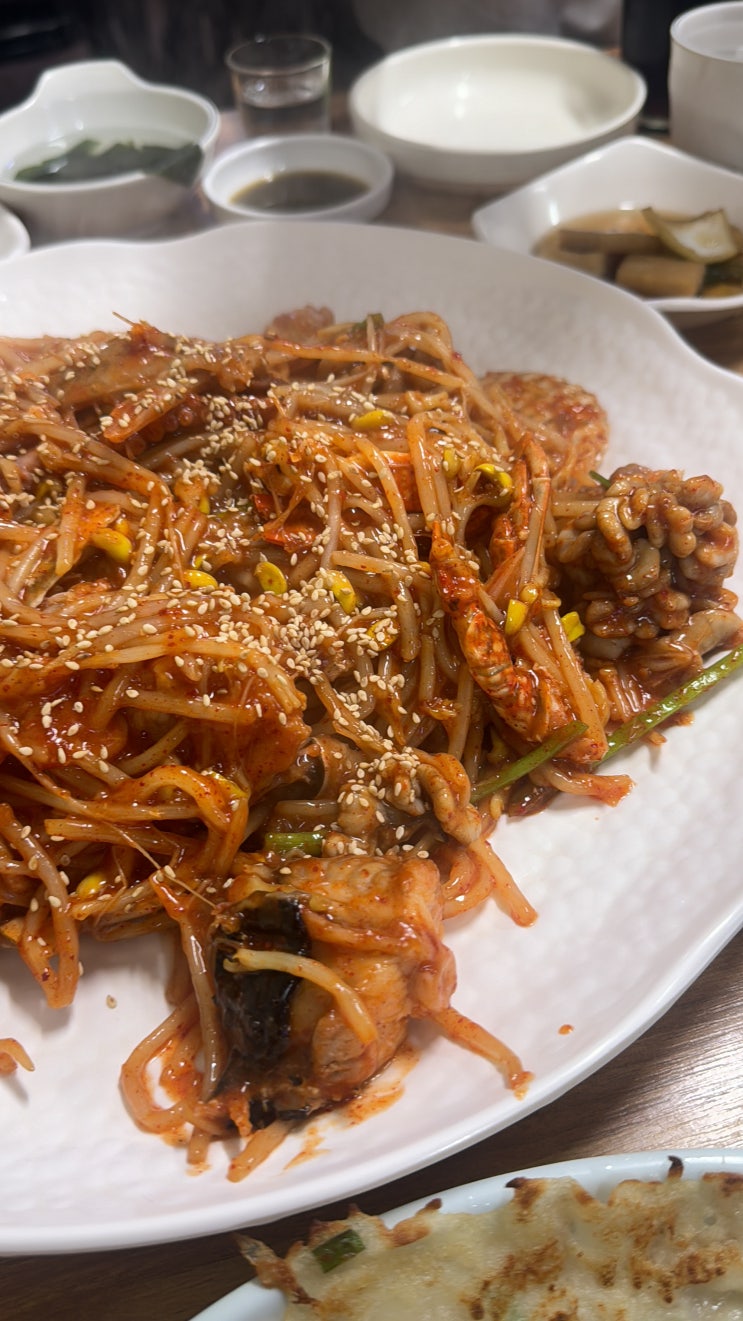 쫄깃쫄깃 야들야들한 아구찜 소주 한 잔