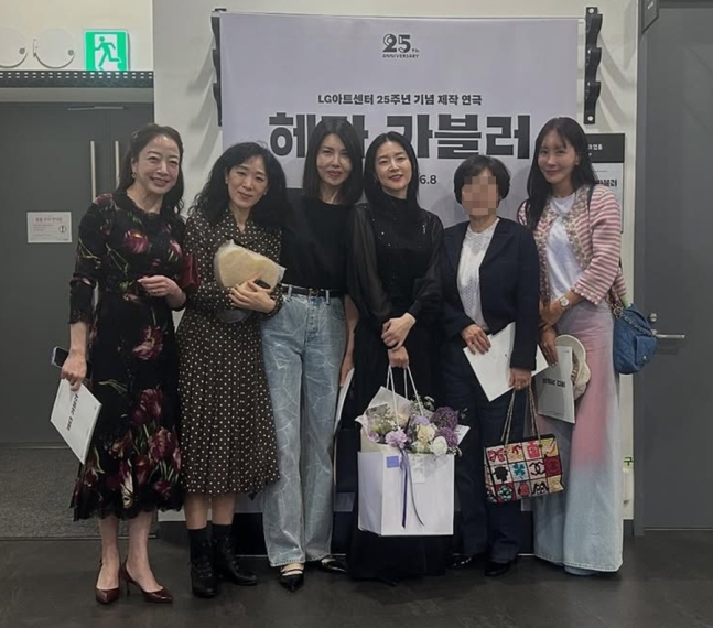  김정은, 이영애·백지연에 '현대家 며느리' 노현정도 함께…화려한 인맥에 놀란 이유