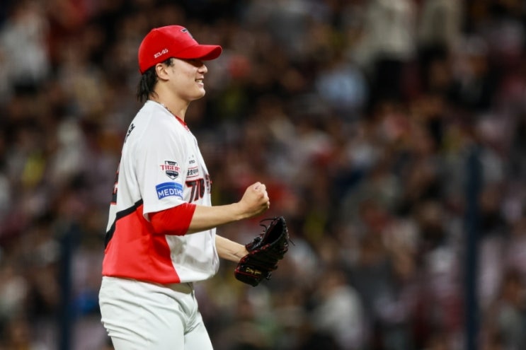 [KBO] <b>정해영</b>, 전설 선동열과 어깨 나란히! 타이거즈 통산... 