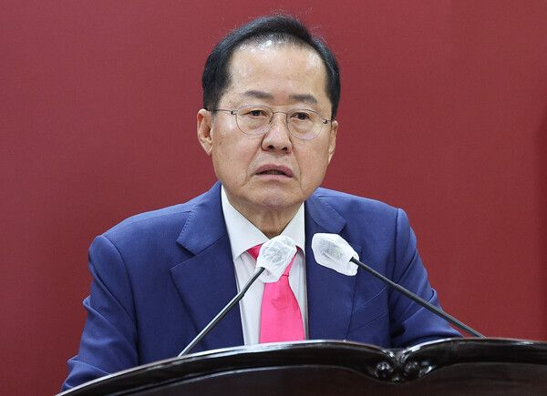  [21대 대선] 홍준표, 대선에 힘 보탤까…여야 러브콜에 응답 없어, 권영세와는 설전