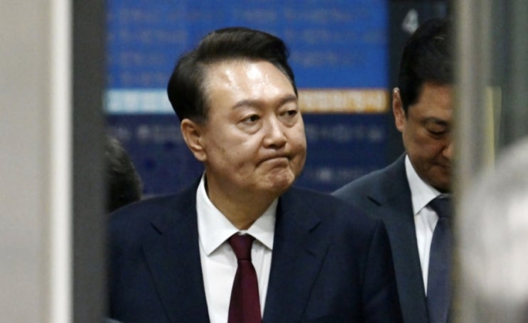 <b>윤석열</b> 국민의힘 탈당