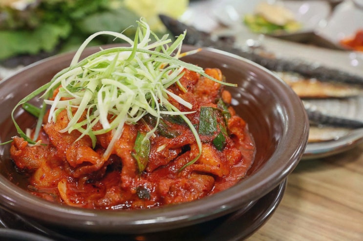  부모님과 함께 즐기는 을왕리 쌈밥 맛집 미송쌈정식
