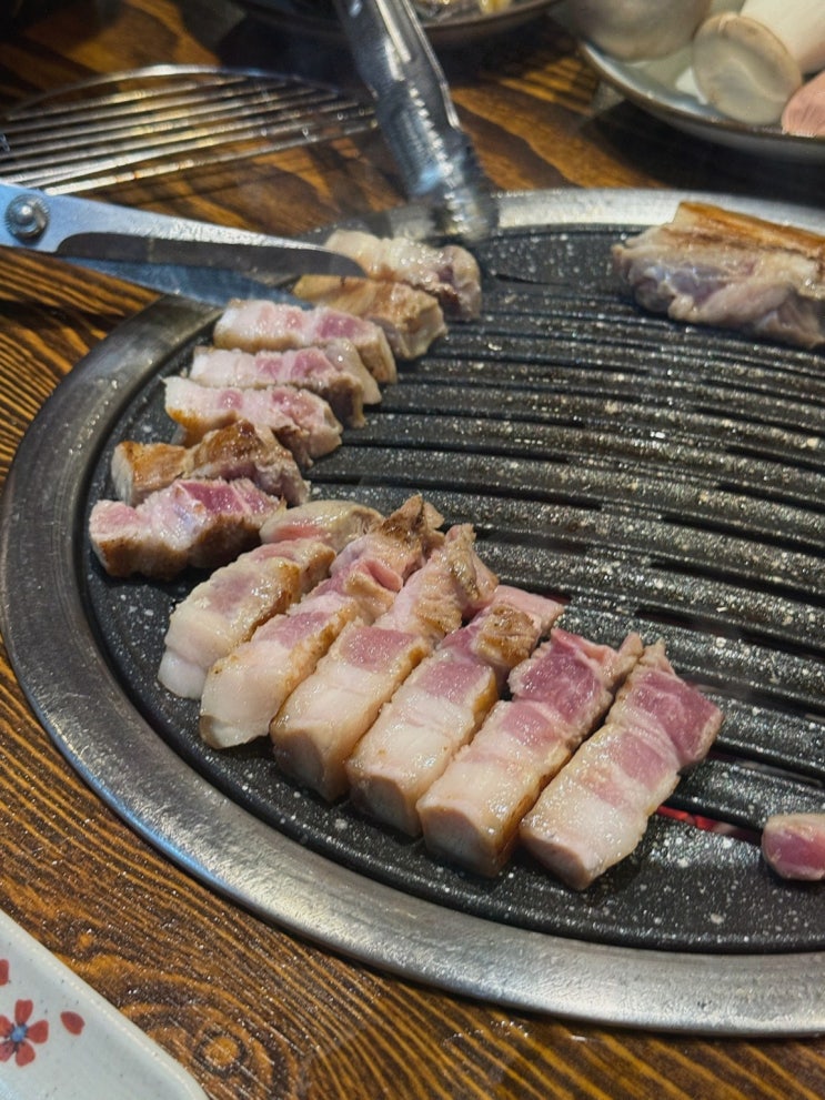  매일올레돈, 신선한 흑돼지를 경험할 수 있는 올레시장맛집