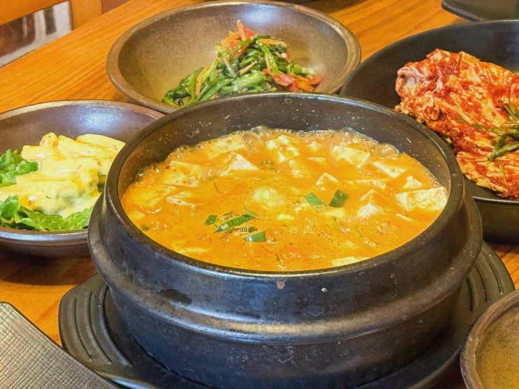  [맛집리뷰] 황토집사람들, 금산의 에딘버러cc맛집으로 추천하는 한식당의 매력