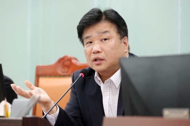  ‘쓰XX 발언’ 양우식 경기도의원, 솜방망이 징계 논란…민주당 “제명하라”