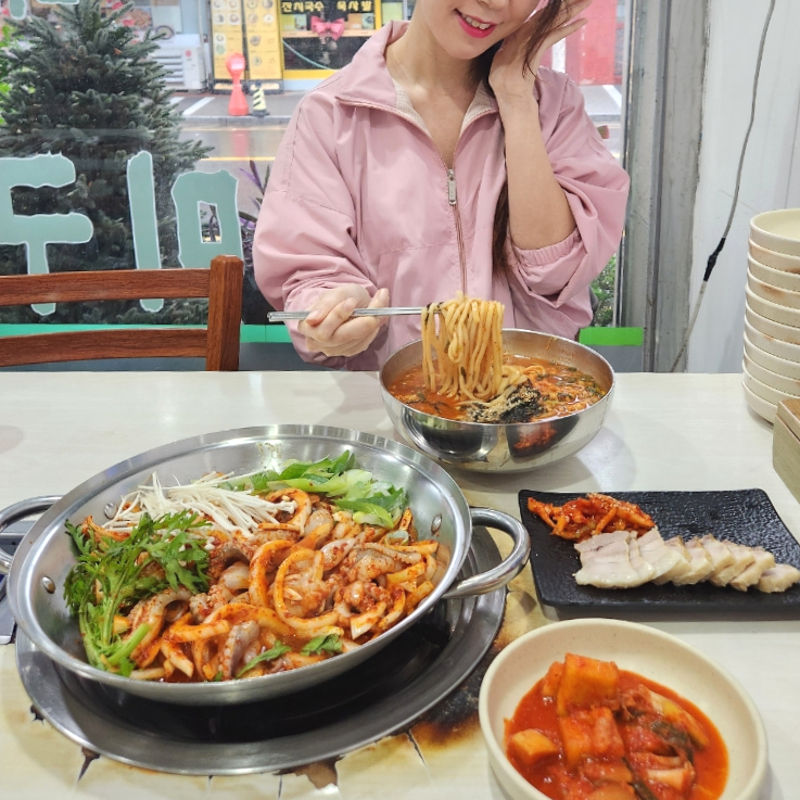 대전 칼국수 맛집 괴정동 공주칼국수 노포 주차 가능 식당