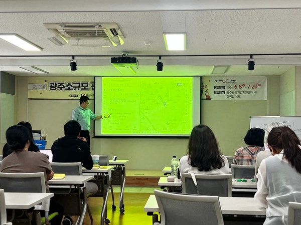  [윤은갑 대표의 마케팅 이야기] 마케팅 강의에서 SWOT 분석, STP, 4P 분석이 필수적인 이유