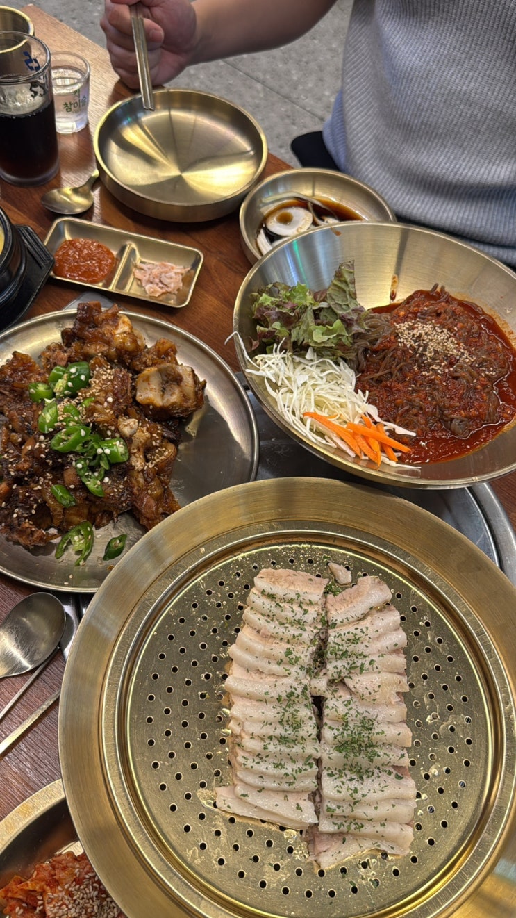  사상 족발보쌈 맛집, 외식[구만 족발보쌈] "험난한 사회에서 불족은 필수야"