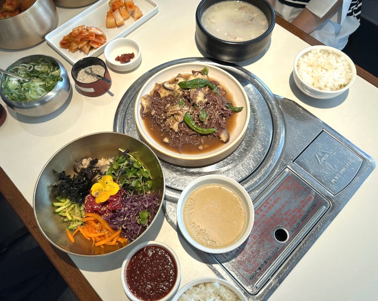  24시간 영업하는 청담동 설렁탕 맛집 삼남매설렁탕에서 든든한 한끼 식사