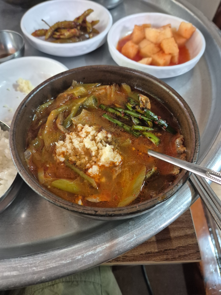  [중구 달성공원] 옛집식당(달큰하고 시원한 육개장에 방점을 찍어주는 파무침)