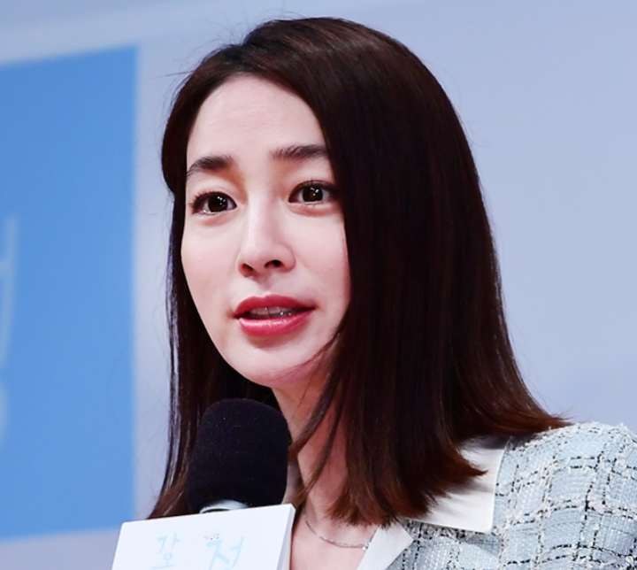 [<b>이병헌</b><b>이민정</b> 부부 이야기] '<b>가오정</b>' 제작발표회에서 밝힌... 