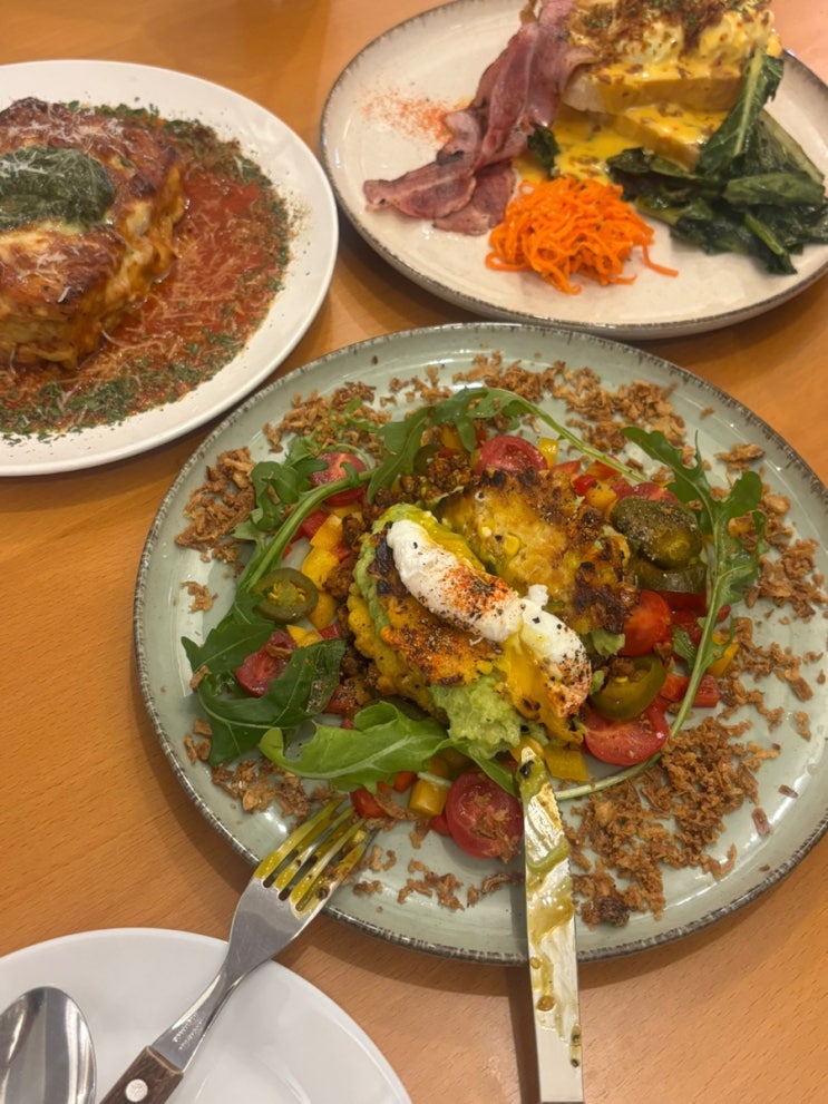  [범계맛집] 범계 브런치 맛집 ‘슈퍼파슬리’ 내돈내산 후기 (콘프리터&칠리,슈퍼베네딕트,토마토라구라자냐)
