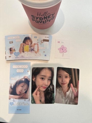  아이유 공식 생일카페, 헬로시드니파블로바 - 꽃갈피 셋의 스포가 숨어있던 그 날