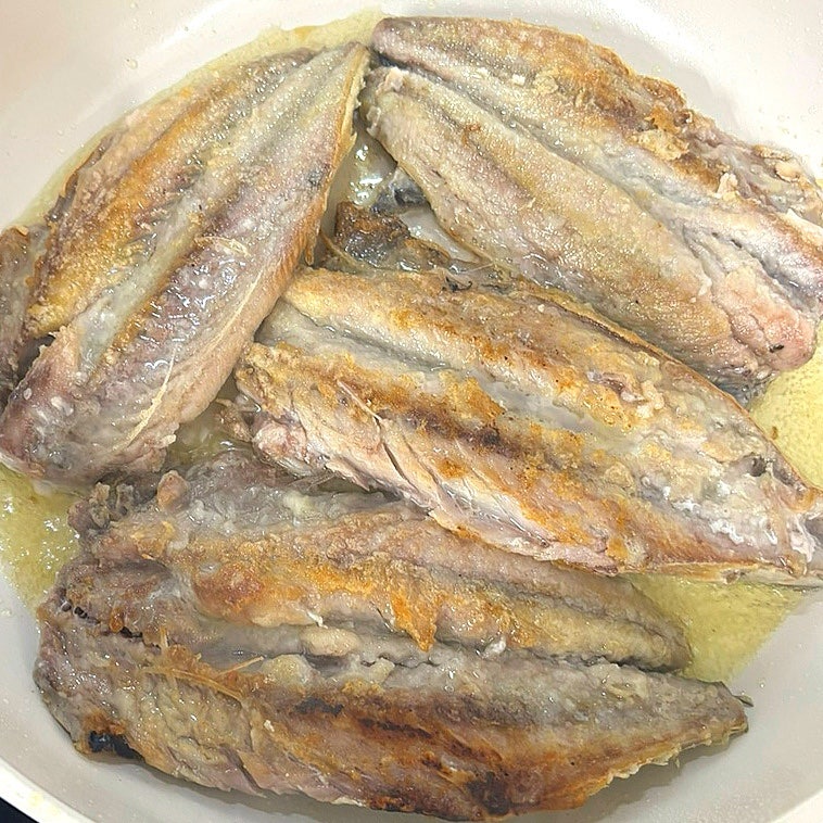 밀가루 적게 쓰는 간고등어 굽는 법