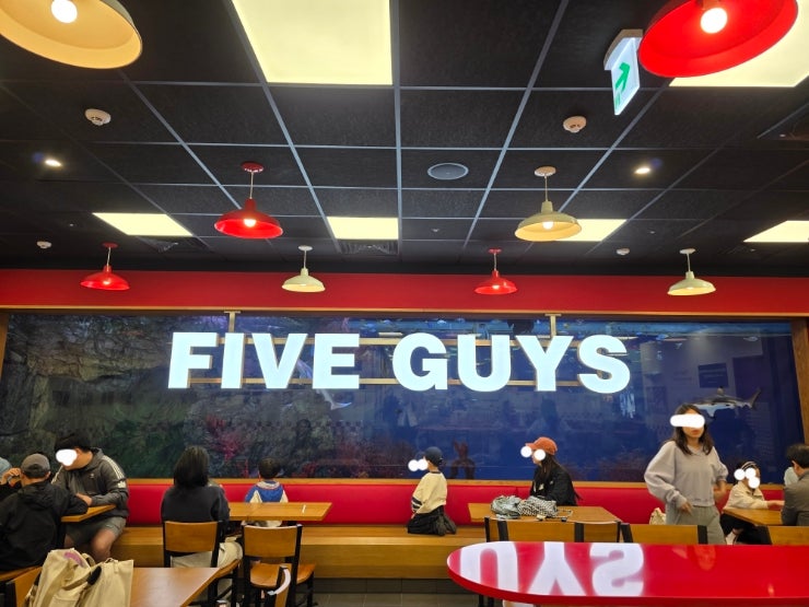 광교 갤러리아백화점 지하 파이브가이즈(FIVE GUYS) 광교 갤러리아백화점 지하 파이브가이즈(FIVE GUYS)