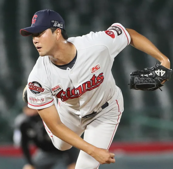 KBO 최고가 될 잠재력, 롯데 윤성빈의 모든 것