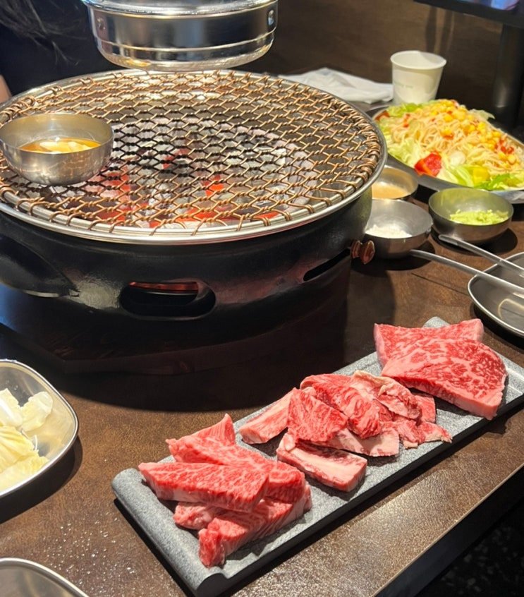  청주 율량동맛집 우숙 차돌 된장찌개와 샐러드 파스타가 기본으로 나오는 율량동 고기집