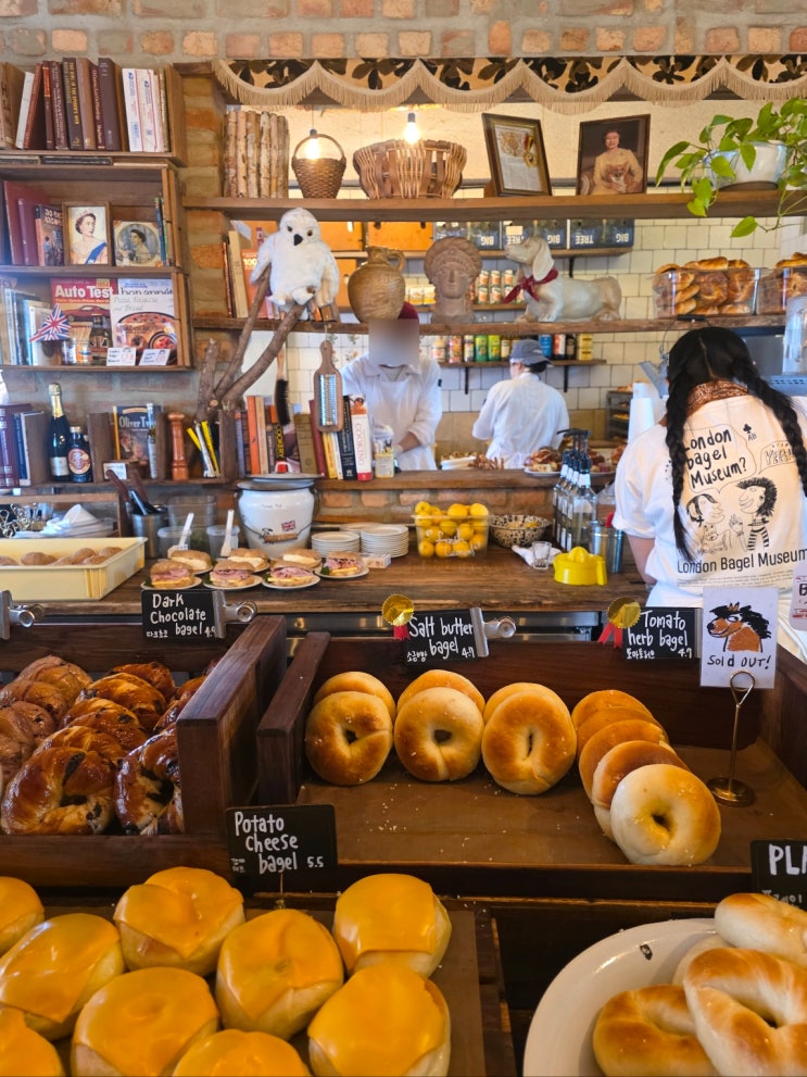  런던베이글뮤지엄 본점 솔직후기 웨이팅,베이글 및 크림치즈 추천까지!