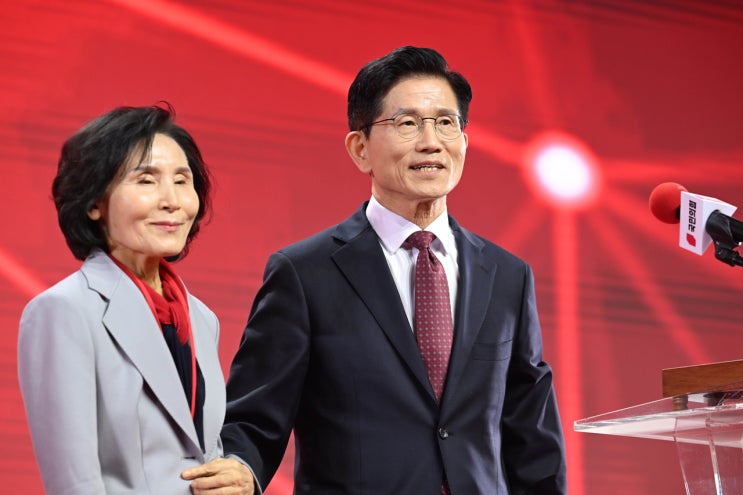 김문수 "썩은 정치인 청소하겠다" 경기·<b>충청 유세</b> 열기 후끈