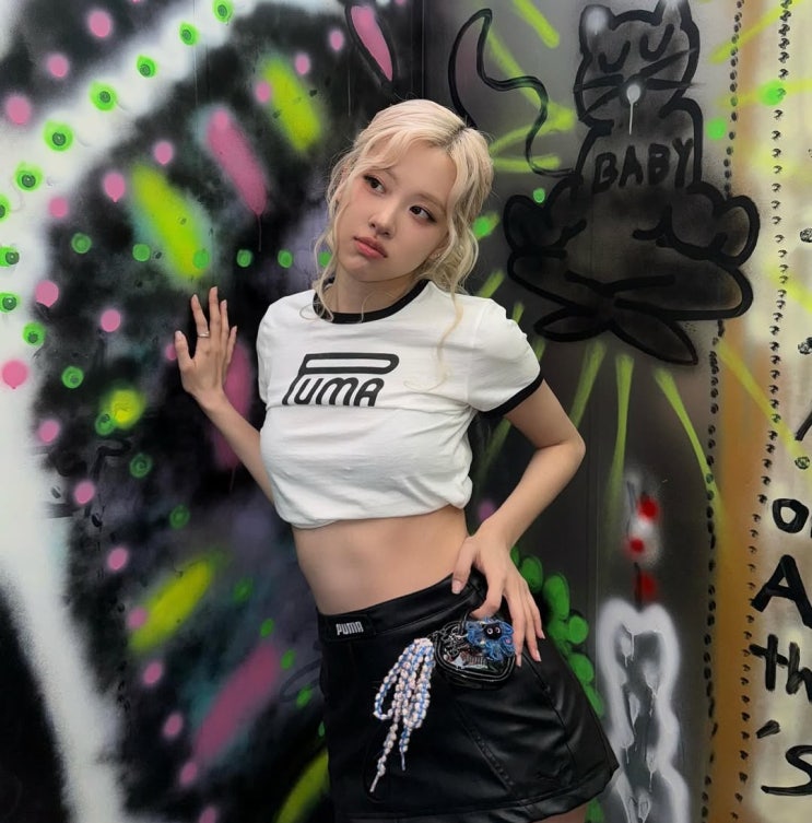 곧 <b>블랙핑크</b> 로제로... 근황 (ft.<b>콘서트</b> 전 깜짝 <b>신곡</b> 스포라구?)