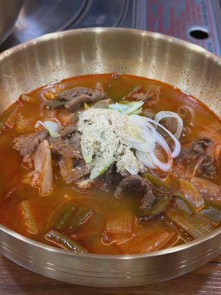  삼각지국밥, 고급 한우 해장국을 맛볼 수 있는 삼각지맛집