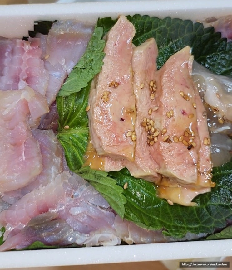  난곡사거리 맛집 신대방역 남도 서울 홍어삼합 홍어애 뜻