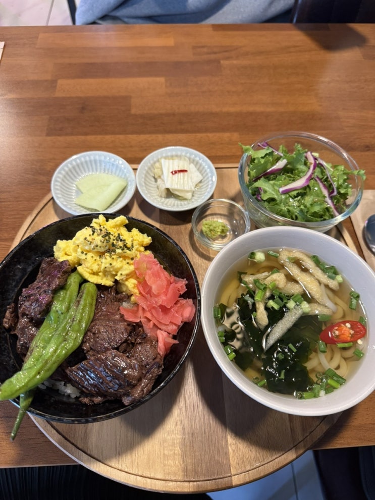  [고기가득덮밥 강남역삼점] 강남 스테이크덮밥 맛집 혼밥 가능 푸짐한 고기 덮밥 후기