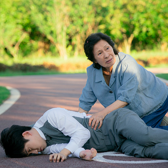 <b>천국보다 아름다운</b> 김혜자·<b>손석구</b> 아들 류덕환, 한지민의 충격... 