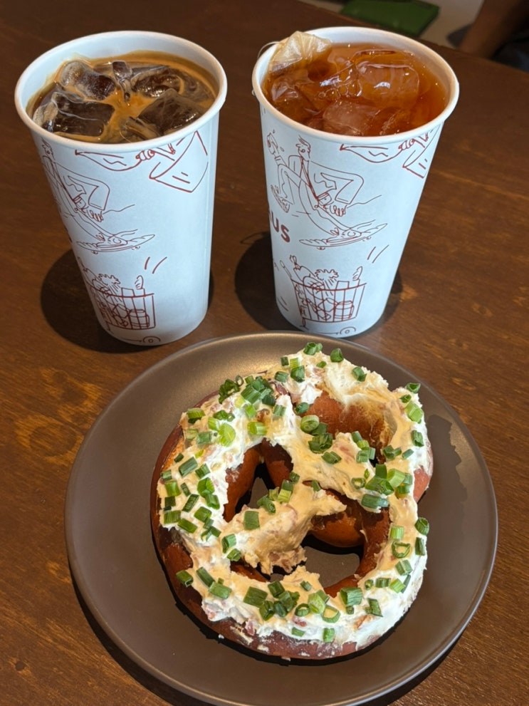  익산 부송동 베이커리 카페 프레즐 맛집 통창뷰 추천, 버크하우스